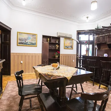 Apartment Exquisite Opera House Floor - Bulgarian Royal Heritage *